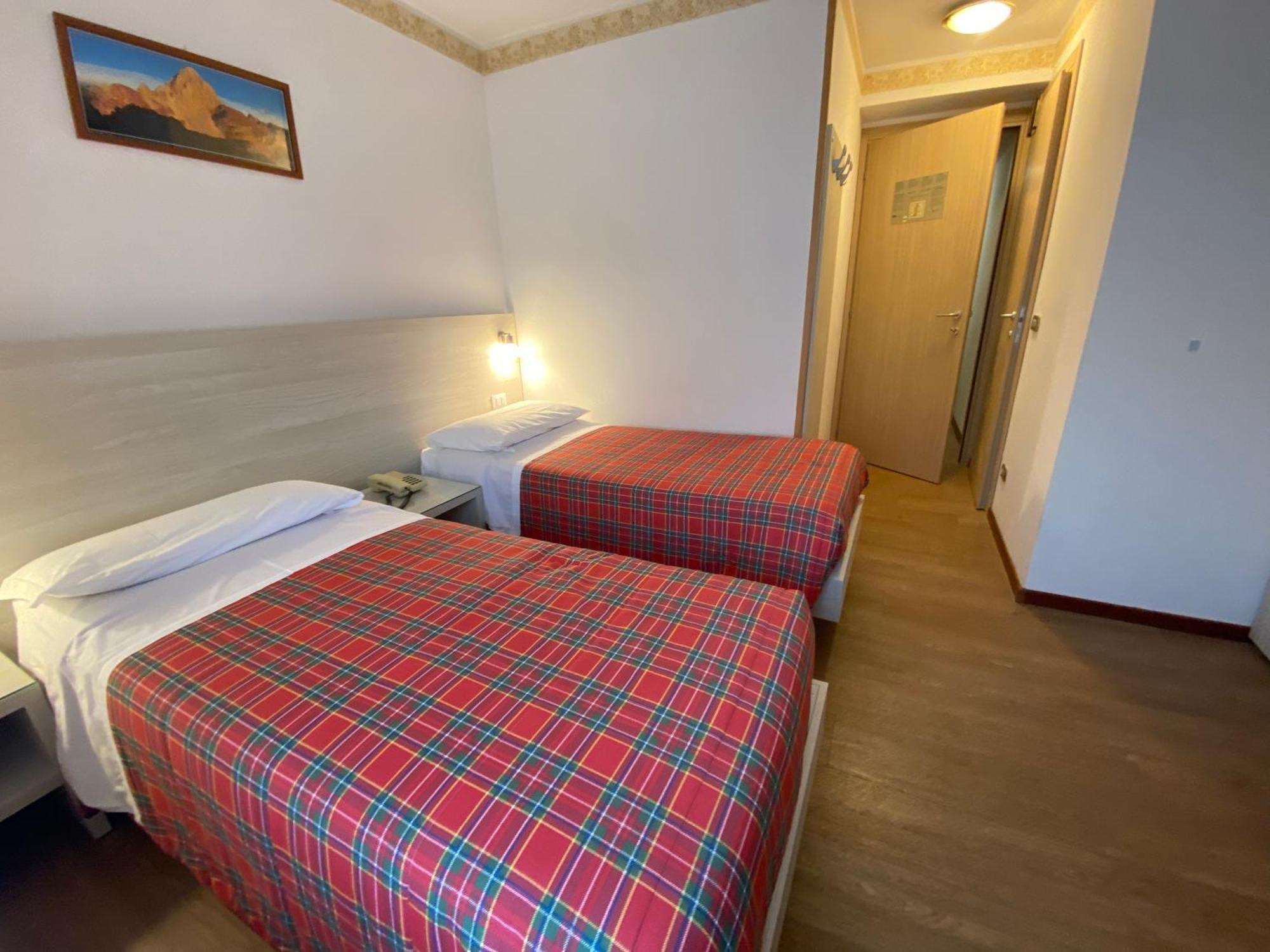 Hotel International タルヴィージオ エクステリア 写真